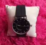 Universe Point Magnetic Lock Watch – Black Edition